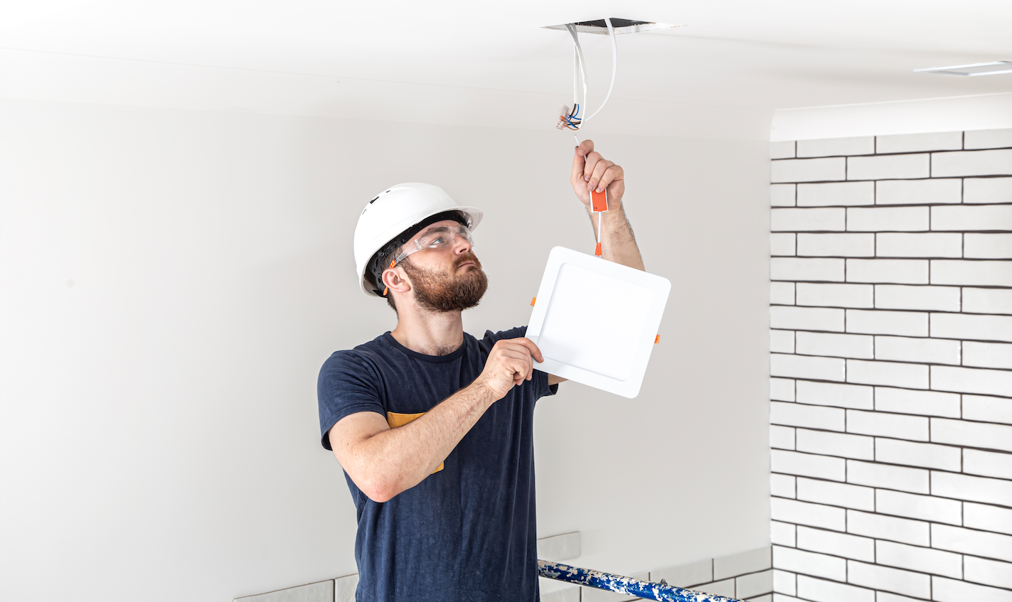 Home Hunter Electric RELIABLE AND PROFESSIONAL ELECTRICAL CONTRACTORS